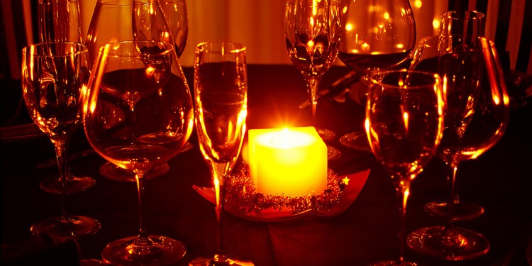 candle-glow-1196273-1279x852