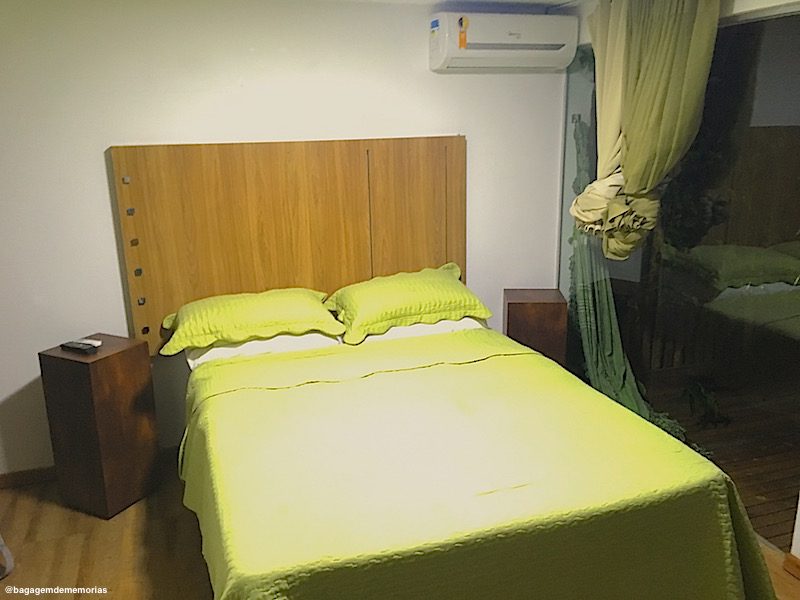 Hospedagem em Guarapari: Orquídea Café - quarto com fechamento em vidro e varanda orquidea cafe_quarto